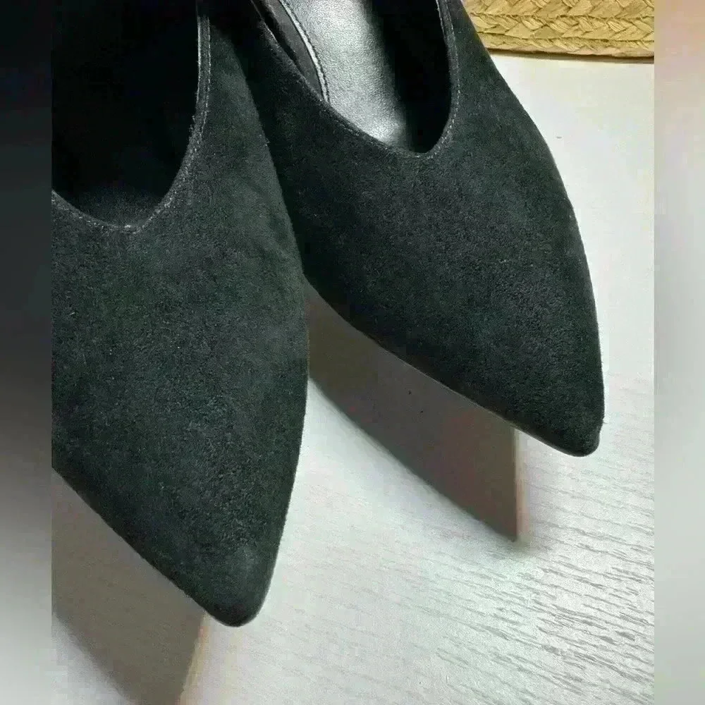 MICHAEL MICHAEL KORS Lizzy Mid Pump, Black Suede